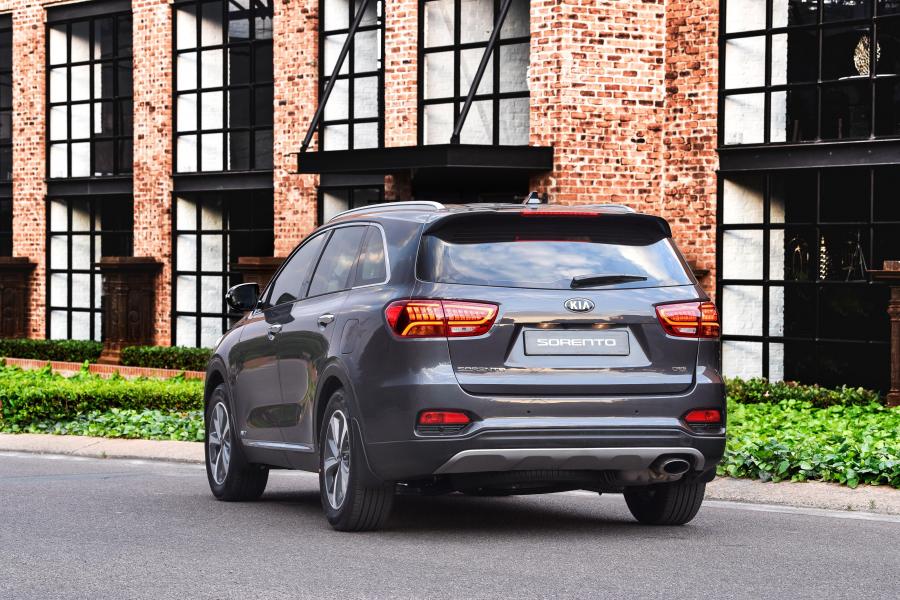  Kia Sorento (UM) 2018 года  (ZA) (фото 25 из 40)
